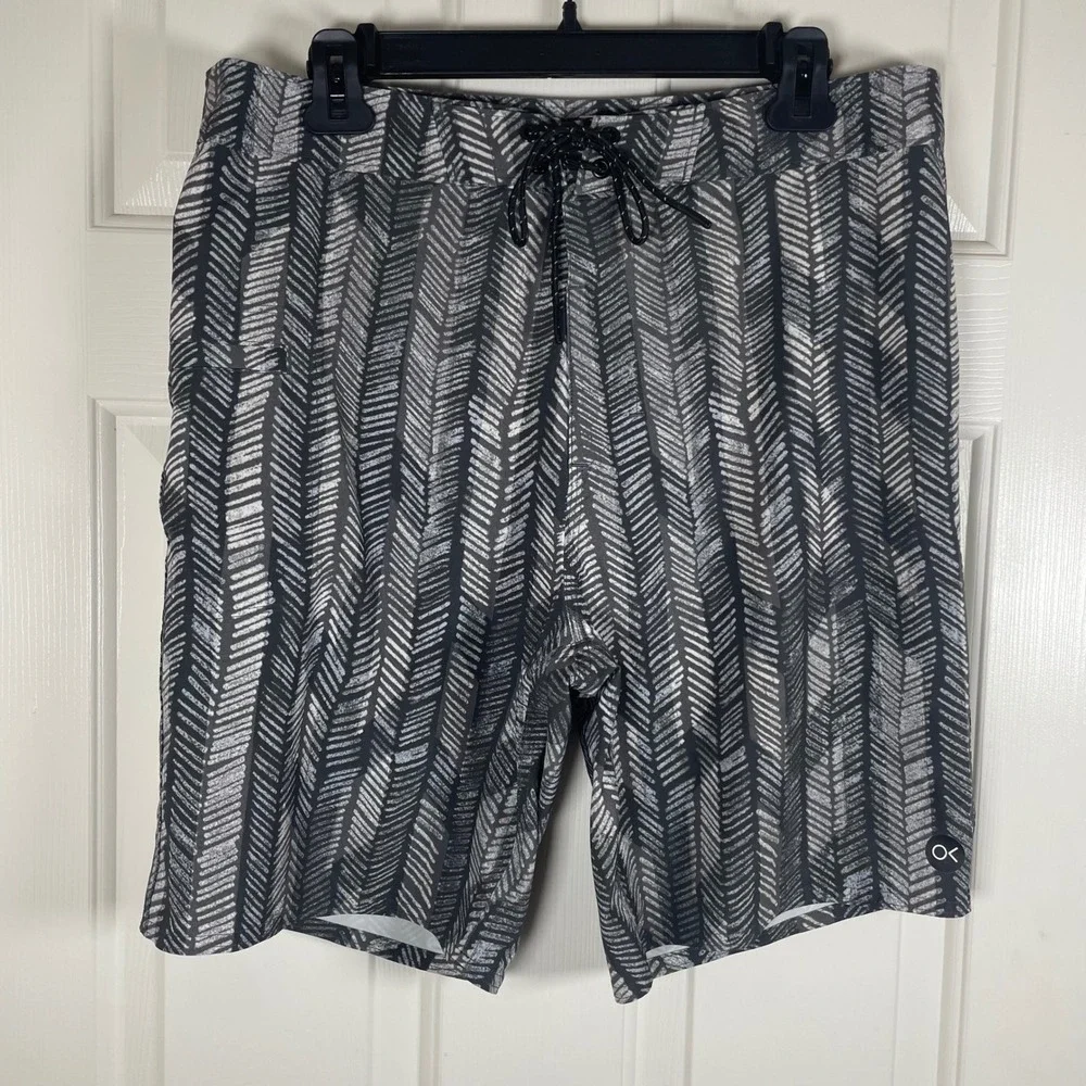 Outerknown Apex Boardshorts Men 33 Grey Black Geometric Surf Trunks Kelly Slater